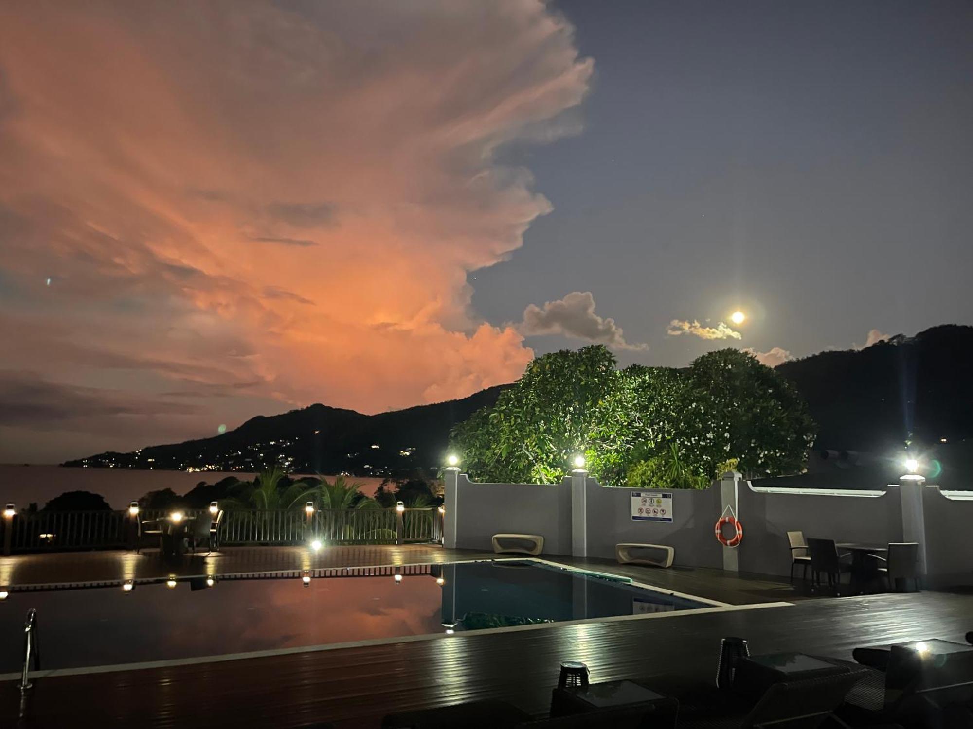 D'Offay Seaview Apartments 博瓦隆 外观 照片