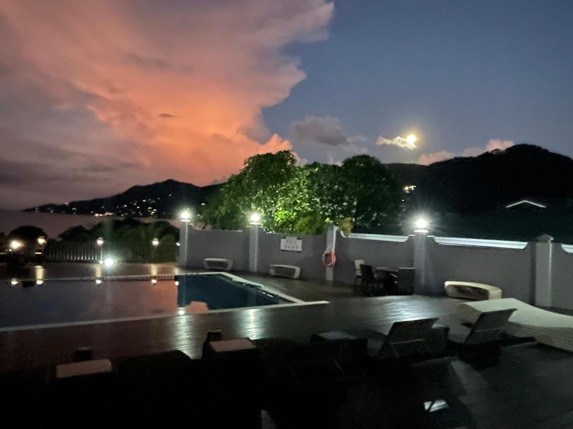 D'Offay Seaview Apartments 博瓦隆 外观 照片
