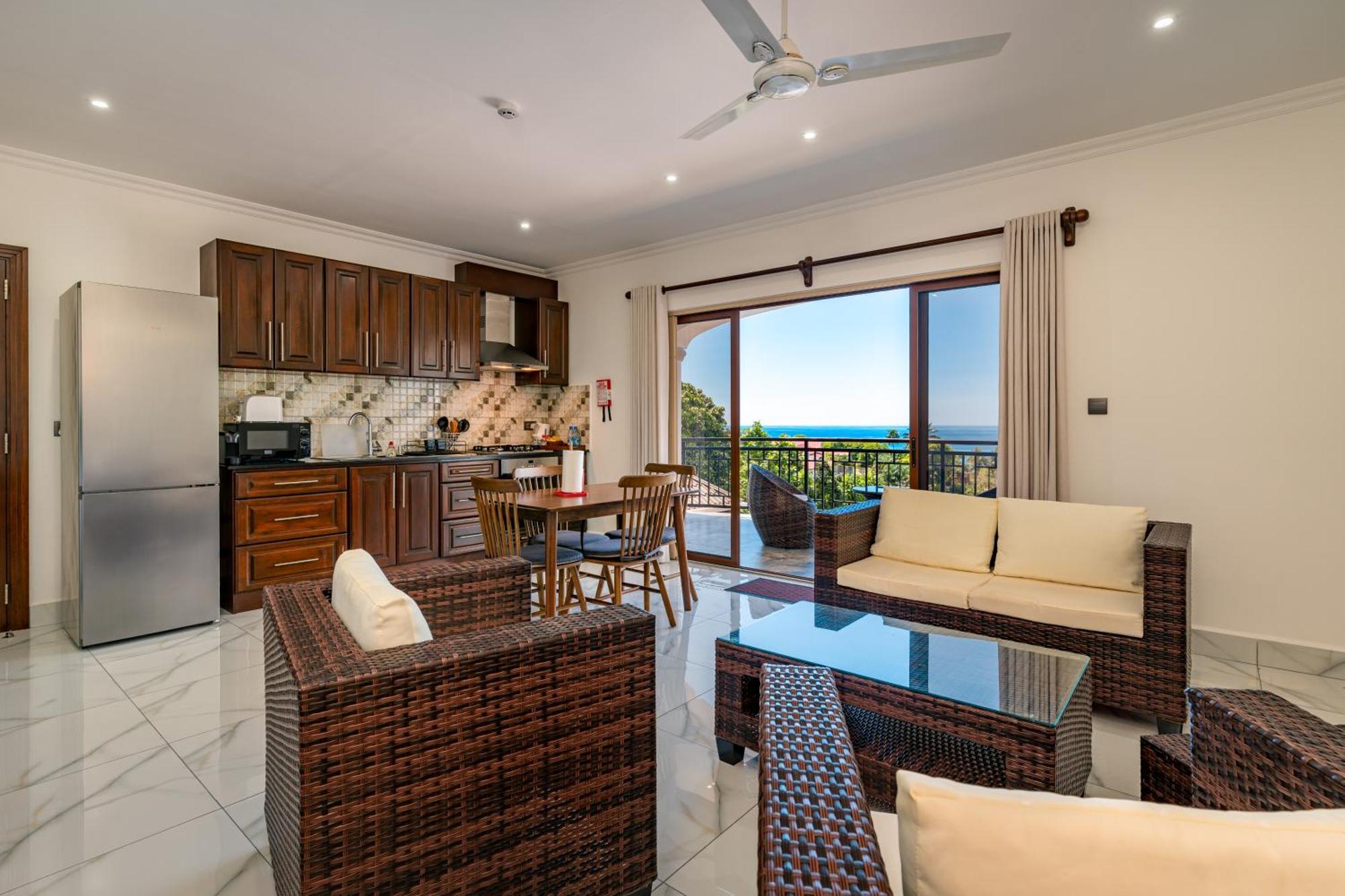 D'Offay Seaview Apartments 博瓦隆 外观 照片